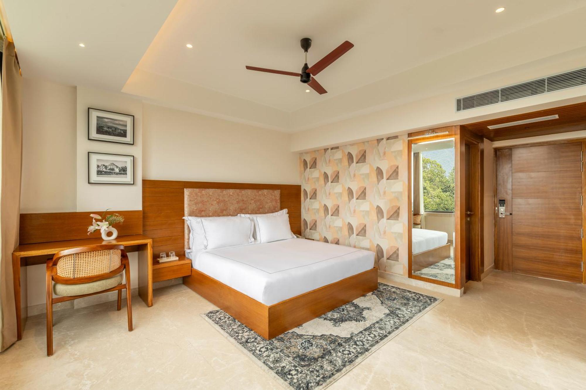 Hotel The Prominence Mussoorie Road Dehradun Extérieur photo