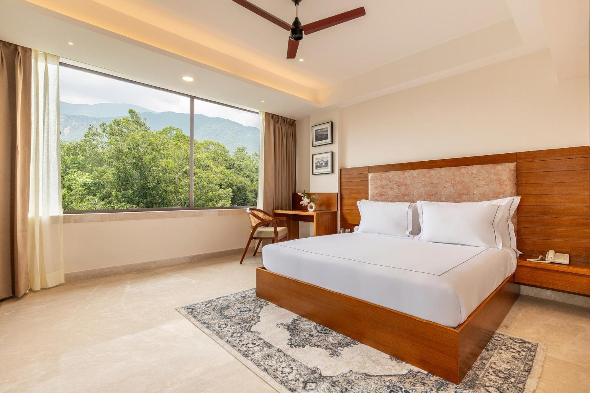 Hotel The Prominence Mussoorie Road Dehradun Extérieur photo
