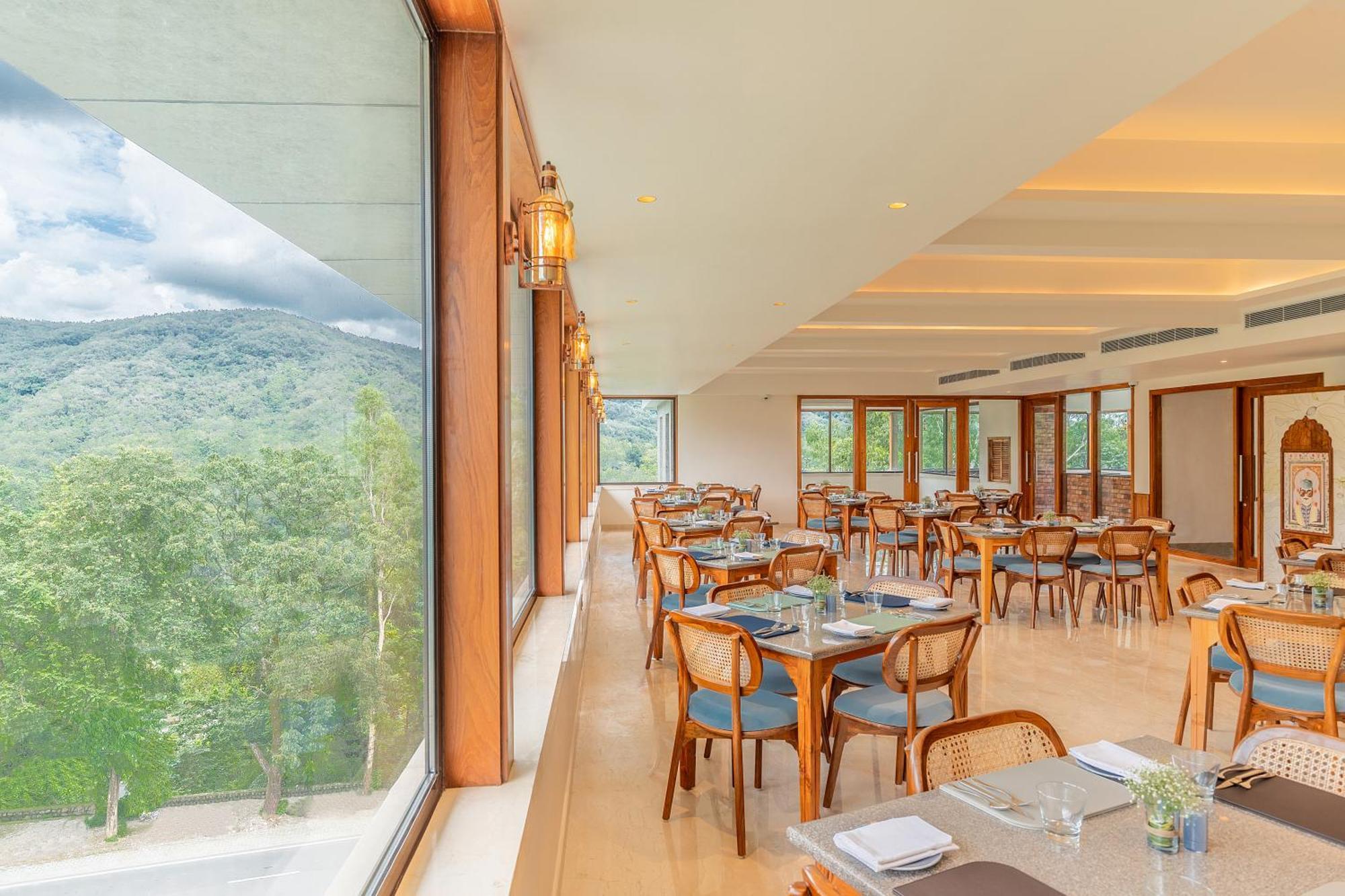 Hotel The Prominence Mussoorie Road Dehradun Extérieur photo